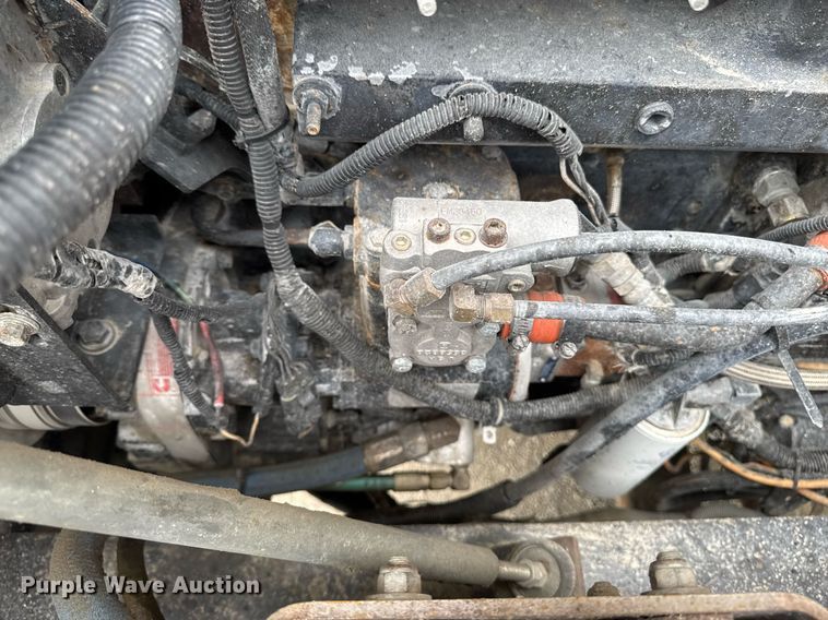 image for item DT0743 1999 Kenworth 540 haul truck