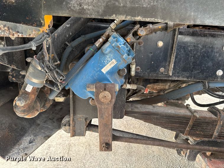 image for item DT0743 1999 Kenworth 540 haul truck