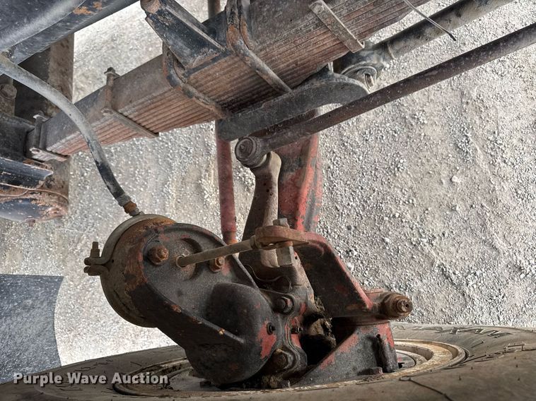 image for item DT0743 1999 Kenworth 540 haul truck