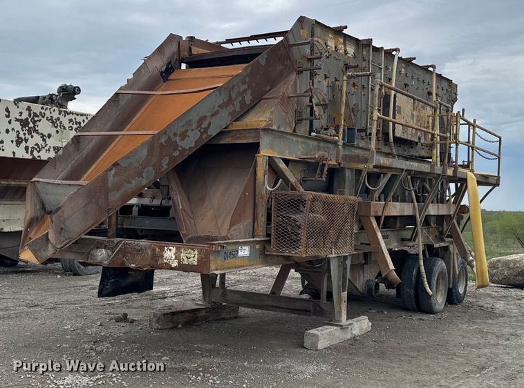 image for item DT0746 Cedarapids FSG6203-32 screed