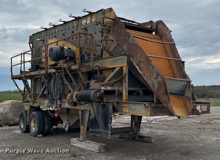 image for item DT0746 Cedarapids FSG6203-32 screed