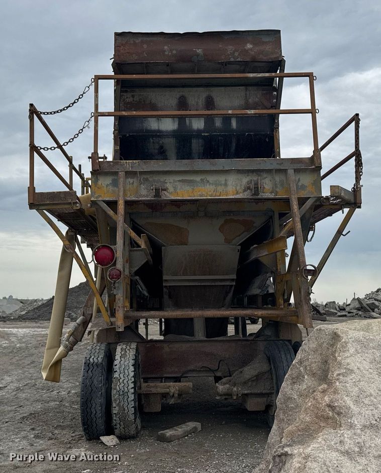 image for item DT0746 Cedarapids FSG6203-32 screed