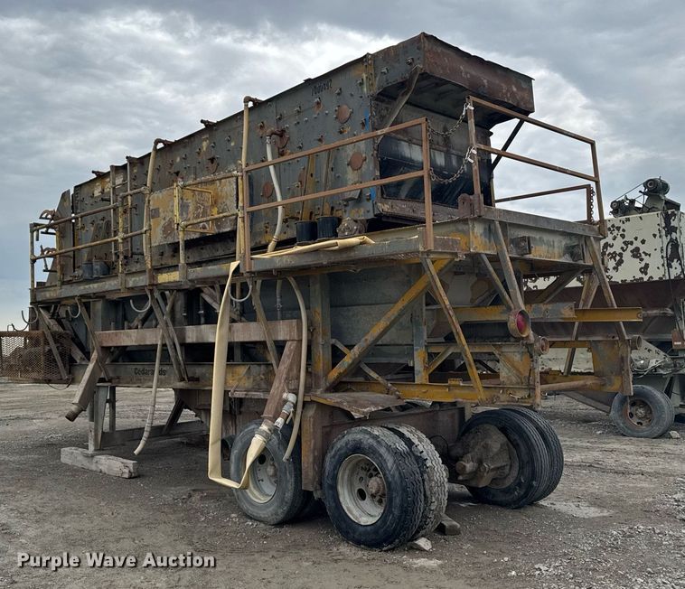 image for item DT0746 Cedarapids FSG6203-32 screed