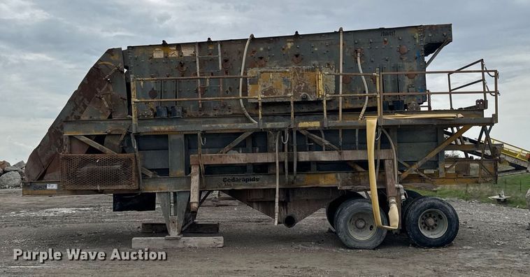 image for item DT0746 Cedarapids FSG6203-32 screed