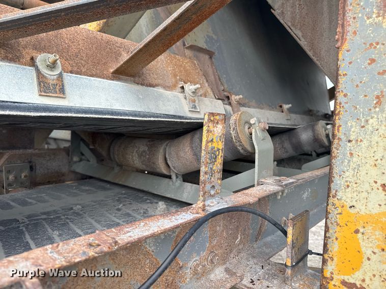 image for item DT0746 Cedarapids FSG6203-32 screed