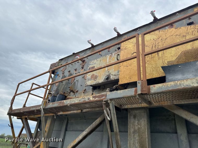 image for item DT0746 Cedarapids FSG6203-32 screed