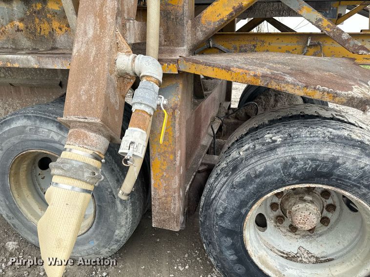 image for item DT0746 Cedarapids FSG6203-32 screed