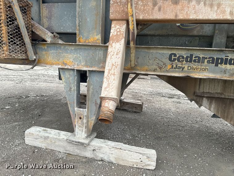 image for item DT0746 Cedarapids FSG6203-32 screed