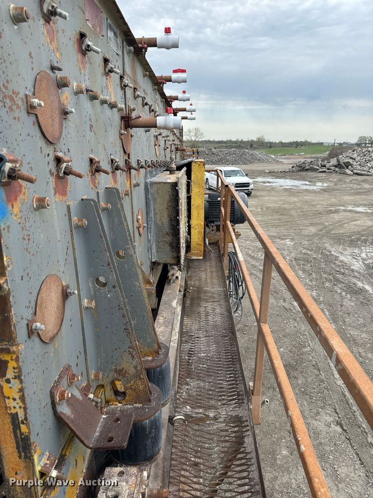 image for item DT0746 Cedarapids FSG6203-32 screed