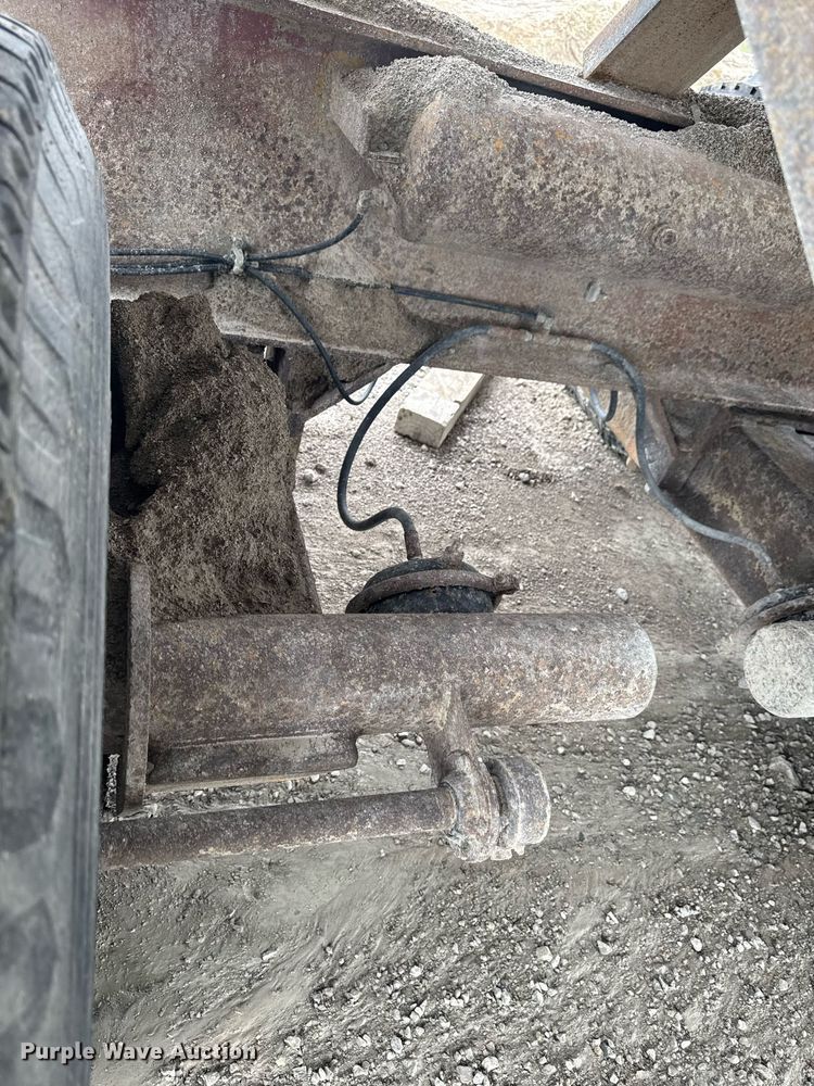 image for item DT0746 Cedarapids FSG6203-32 screed