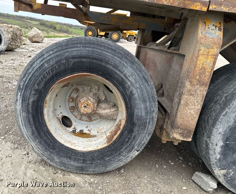 image for item DT0746 Cedarapids FSG6203-32 screed