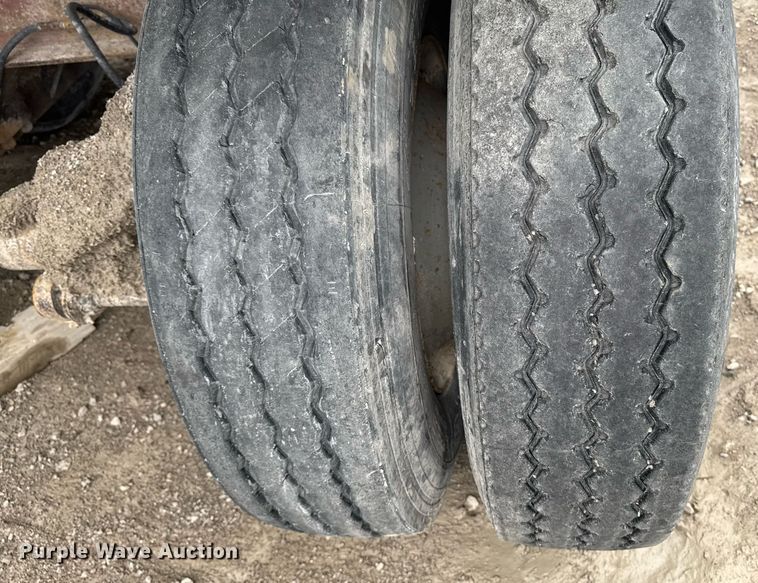 image for item DT0746 Cedarapids FSG6203-32 screed