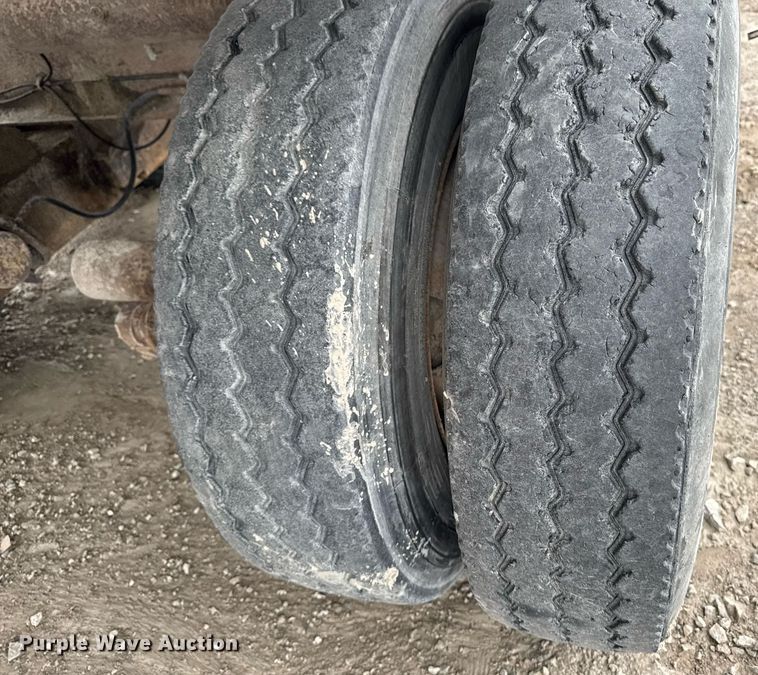 image for item DT0746 Cedarapids FSG6203-32 screed