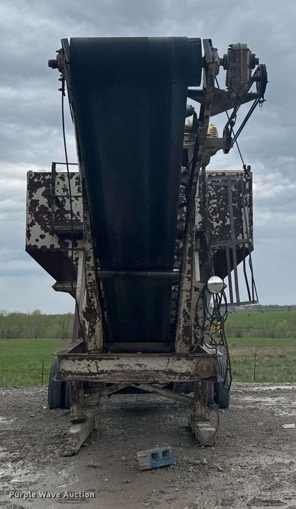 image for item DT0747 Surge bin