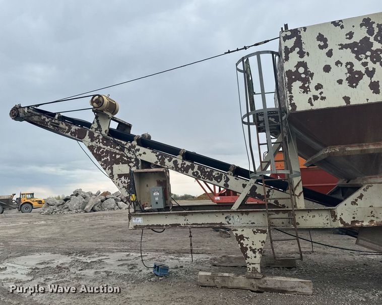 image for item DT0747 Surge bin