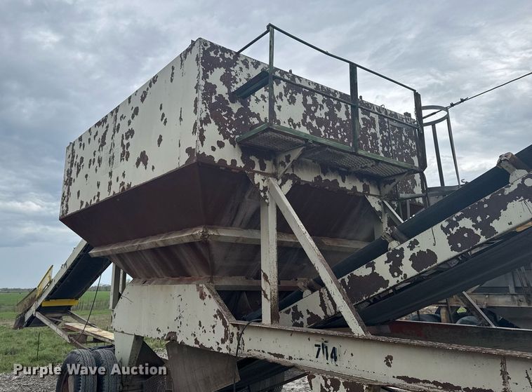 image for item DT0747 Surge bin