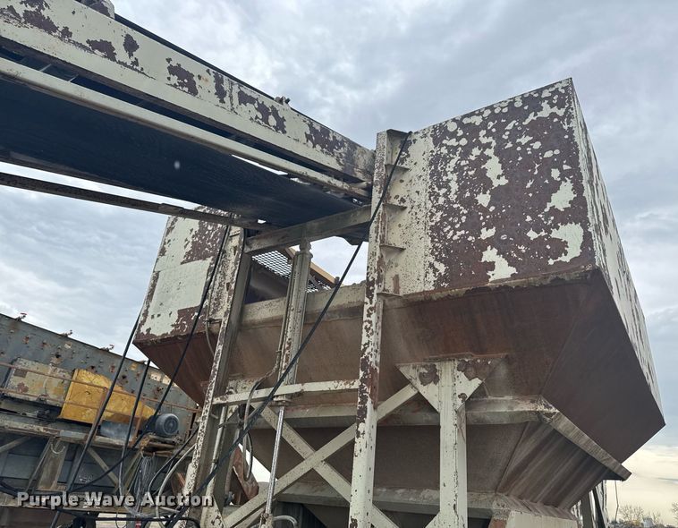 image for item DT0747 Surge bin