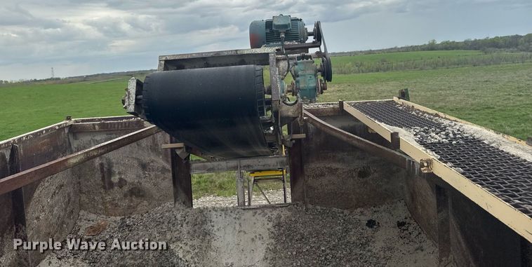 image for item DT0747 Surge bin