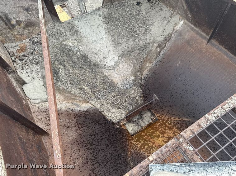 image for item DT0747 Surge bin