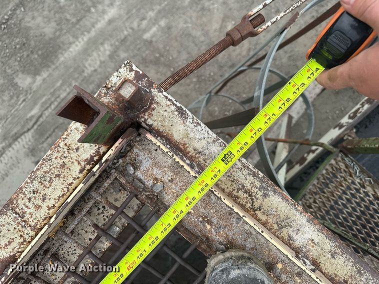 image for item DT0747 Surge bin