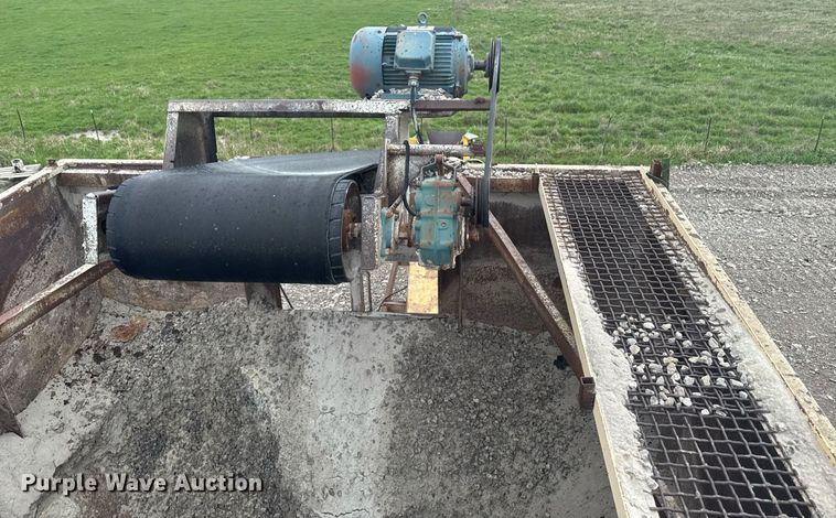 image for item DT0747 Surge bin