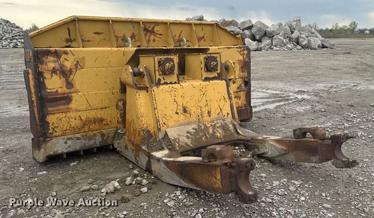 image for item DT0749 Caterpillar dozer blade