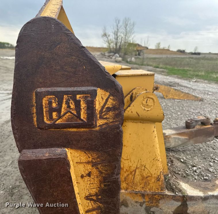 image for item DT0749 Caterpillar dozer blade