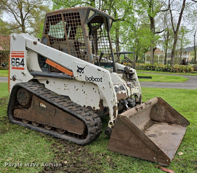 image for item DT4753 2000 Bobcat 864 tracked skid steer loader