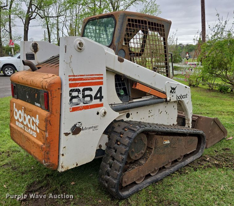 image for item DT4753 2000 Bobcat 864 tracked skid steer loader