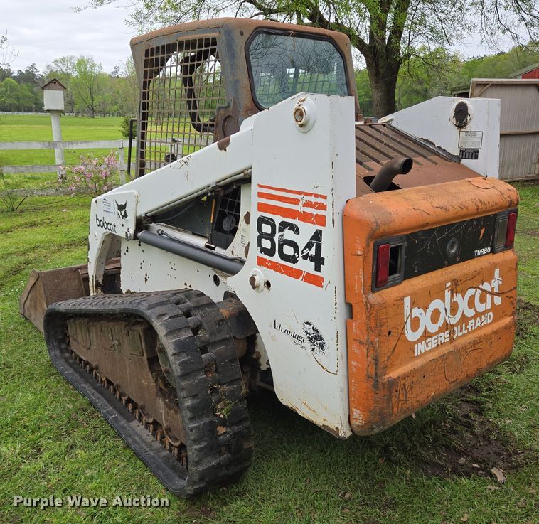 image for item DT4753 2000 Bobcat 864 tracked skid steer loader