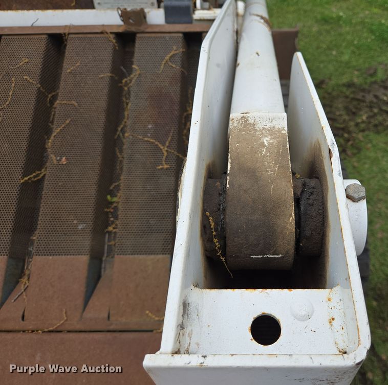 image for item DT4753 2000 Bobcat 864 tracked skid steer loader