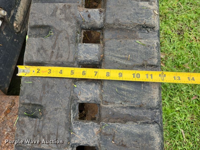 image for item DT4753 2000 Bobcat 864 tracked skid steer loader