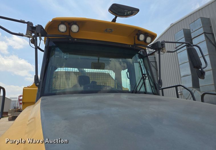 image for item DT4871 2020 Bell B30E articulated haul truck