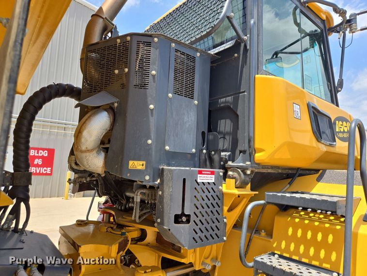 image for item DT4871 2020 Bell B30E articulated haul truck