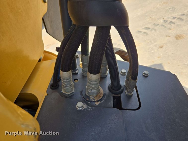 image for item DT4871 2020 Bell B30E articulated haul truck