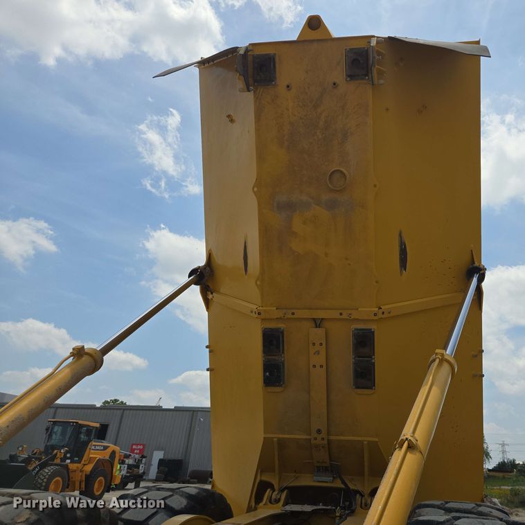 image for item DT4871 2020 Bell B30E articulated haul truck