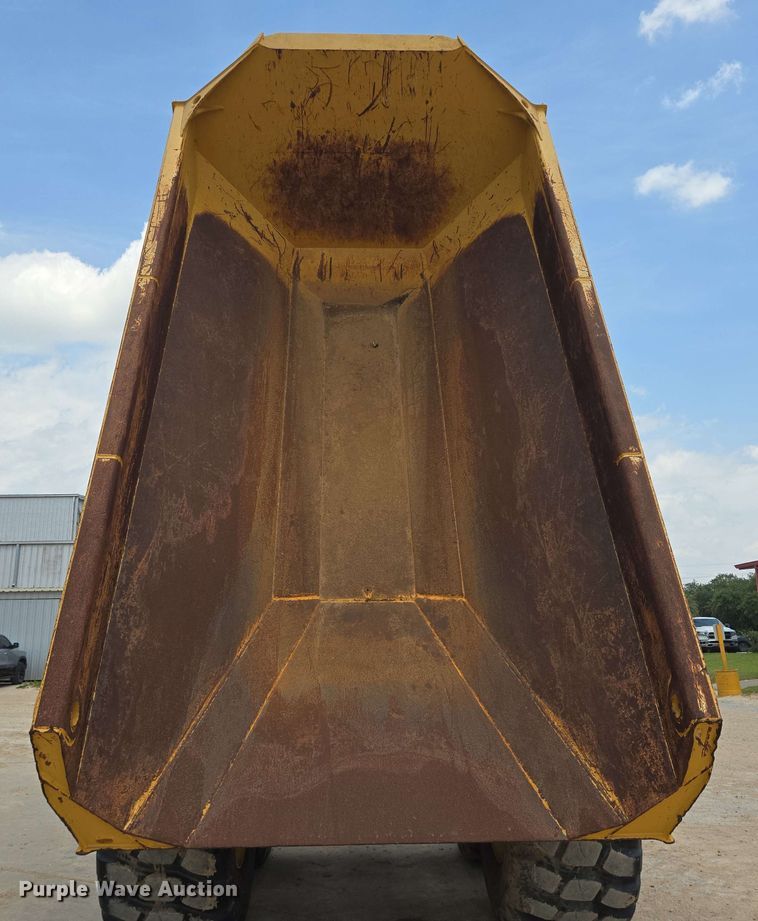 image for item DT4871 2020 Bell B30E articulated haul truck