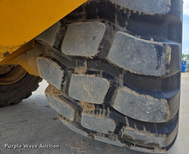 image for item DT4871 2020 Bell B30E articulated haul truck