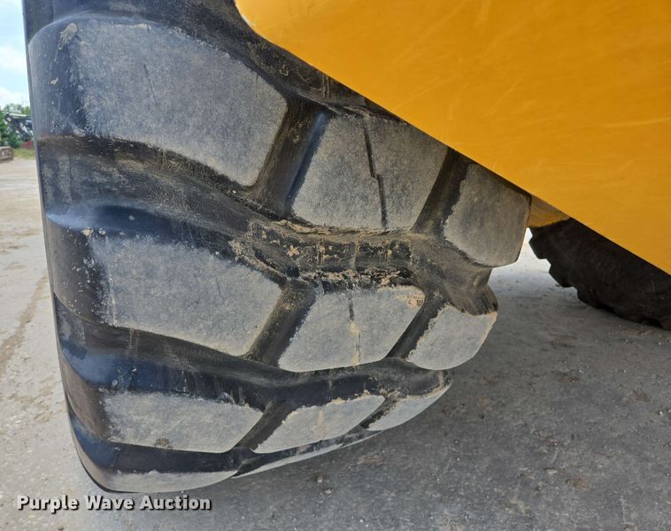 image for item DT4871 2020 Bell B30E articulated haul truck