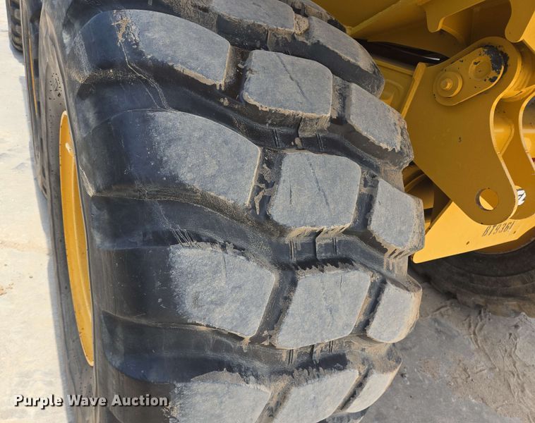 image for item DT4871 2020 Bell B30E articulated haul truck