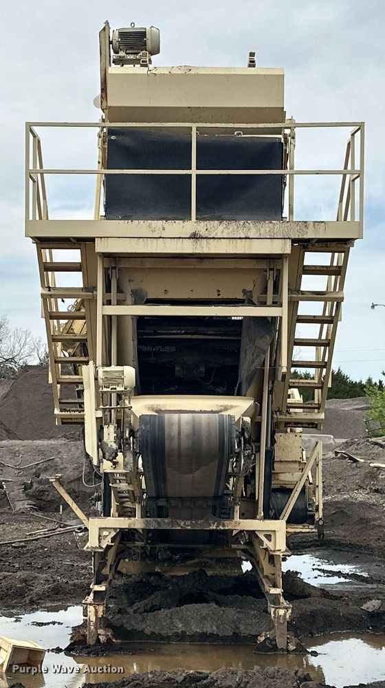 image for item DT6613 2010 Astec 2612V screening plant