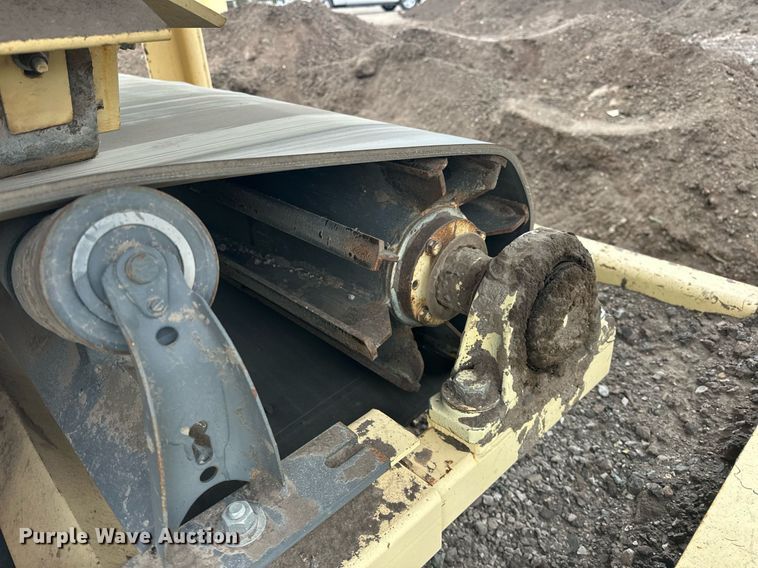 image for item DT6613 2010 Astec 2612V screening plant