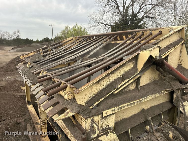 image for item DT6613 2010 Astec 2612V screening plant