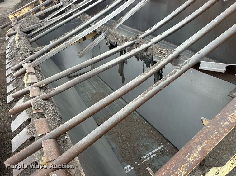 image for item DT6613 2010 Astec 2612V screening plant