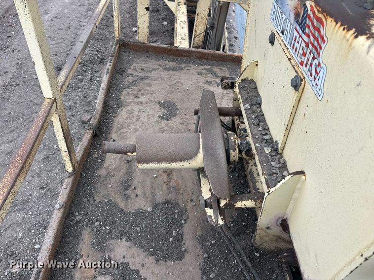 image for item DT6613 2010 Astec 2612V screening plant