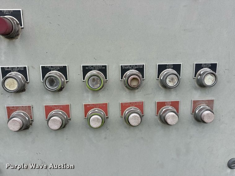 image for item DT6613 2010 Astec 2612V screening plant