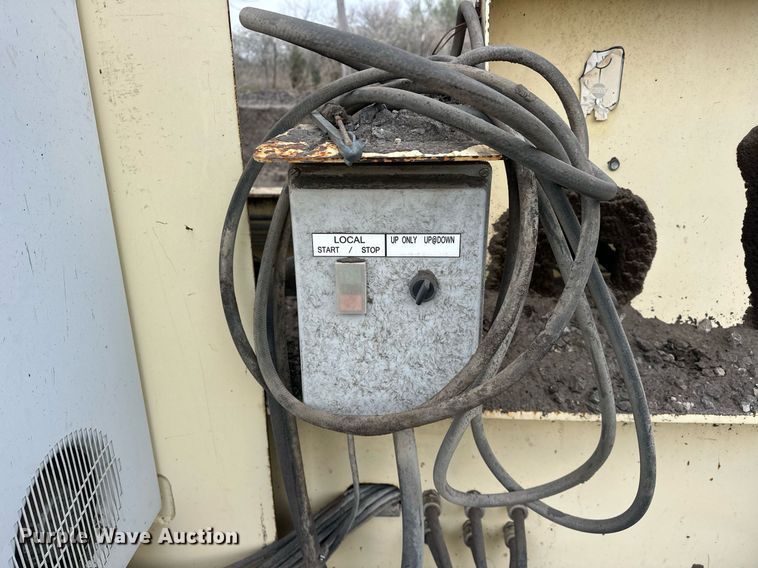 image for item DT6613 2010 Astec 2612V screening plant