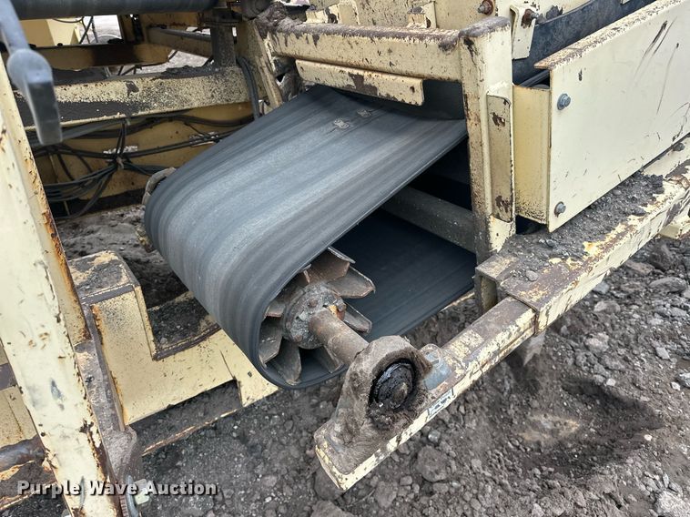 image for item DT6613 2010 Astec 2612V screening plant