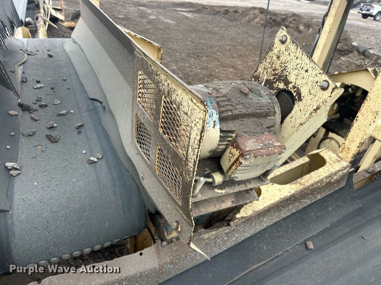 image for item DT6613 2010 Astec 2612V screening plant