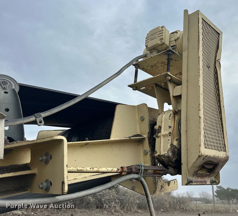 image for item DT6613 2010 Astec 2612V screening plant